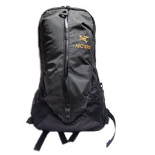 ARC'TERYX ARRO 22 DAYPACK black画像