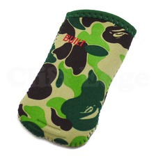 A BATHING APE x BUILT PHONE SLEEVE GREEN CAMO画像
