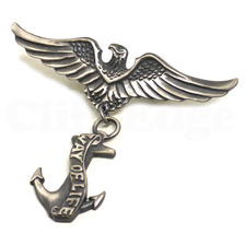 (W)TAPS PINS BADGE SILVER画像