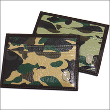 A BATHING APE 1ST CAMO LEATHER CARD CASE画像