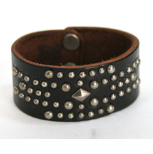 HTC スタッズブレスレット SOUTH WEST ブラック画像