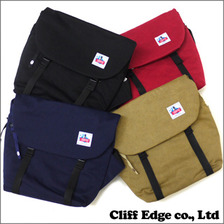 A BATHING APE OUTDOOR CAMERA BAG画像