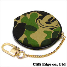 A BATHING APE x D'24 (TOKYO DisneySEA) CAMO コインケース GREEN CAMO画像