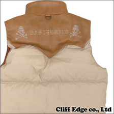 mastermind JAPAN x Rocky Mountain 斜めスカル刺繍 レザーダウンベスト TAN画像