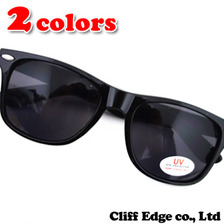 40% AGAINST RIGHTS THEY LIVE SUNGLASSES画像