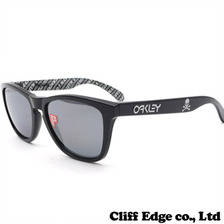 mastermind JAPAN × Oakley Frogskins Sunglasses POL BLACK画像