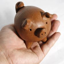 TESOROS  グッド ラッグ ピッグ 幸福を呼ぶ三本足のブタ 大画像