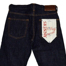 JAPAN BLUE JB0212 16.5oz モンスターセルビッチ スキニーモデル画像