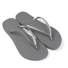 Havaianas SLIM レディース ビーチサンダル スリム グレー/シルバー画像
