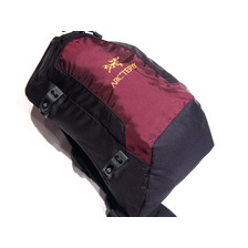ARC'TERYX QUIVER BACKPACK red berry画像