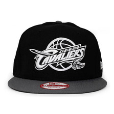 NEW ERA CLEVELAND CAVALIERS TEAM-BASIC SNAPBACK BLACKxGRAPHITE FFNECLC030画像