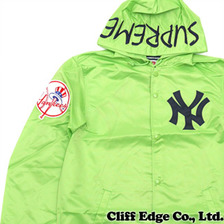 Supreme &times; New York Yankees &times; '47 Brand Satin Hooded Coaches Jacket GREEN画像