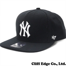 Supreme &times; New York Yankees &times; '47 Brand 5-Panel Snapback Cap BLACK画像