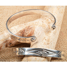 NORTH WORKS バングル ナバホスタンプ8 W-009画像