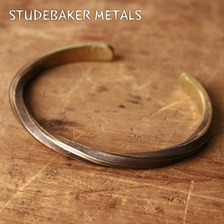 STUDEBAKER METALS TWISTED CUFF BRACELET BRASS画像