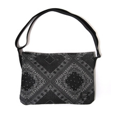 ESSENTIAL DESIGNS &times; PORTER PAISLEY PATTERN &times; SAKOCHE E153802画像