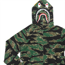 A BATHING APE TIGER CAMO SHARK FULL ZIP HOODIE GREEN画像