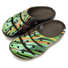 KEEN Yogui Arts WOMEN SYNCHRONICITY BLACK/GREEN 1014833画像