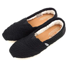 TOMS WOMENS SEASONAL CLASSICS Black Cable Knit with Shearling 10008923画像