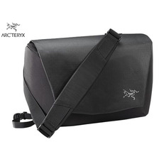ARC'TERYX FYX 9 MESSENGER BAG black画像