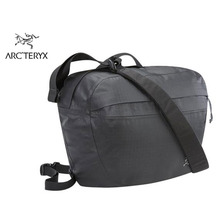 ARC'TERYX LUNARA 10 SHOULDER BAG black画像