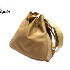 Brady ARELEY khaki画像