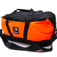Supreme &times; THE NORTH FACE Apex Duffel Bag POWER ORANGE画像