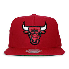 Mitchell & Ness CHICAGO BULLS BASIC SOLID LOGO SNAPBACK/2 RED LVMNCHB173画像