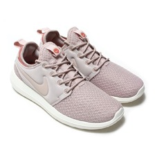 NIKE W ROSHE TWO SILT RED/SILT RED-RED STARDUST-SAIL 844931-603画像