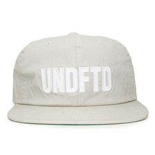 UNDEFEATED APPLIQUE STRAPBACK TAN 531248画像