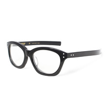 UNCROWD TSURU &ldquo;UP-SWEEP&rdquo; -PHOTOCHROMIC SERIES- (BLACK&times;GRAY調光レンズ) UC-031画像