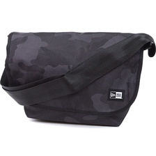 NEW ERA 9L Shoulder Bag WC.BLACK/WHITE 11474294画像