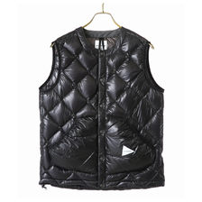 and wander diamond stitch down vest画像