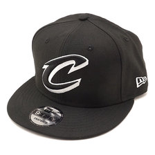 NEW ERA 9FIFTY CLECAV LOGO BLACK &times; WHITE 11876727画像