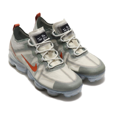 NIKE AIR VAPORMAX 2019 VINTAGE LICHEN/DARK RUSSET-LIGHT BONE AR6631-300画像