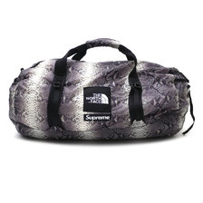 Supreme &times; THE NORTH FACE Snakeskin Lightweight Duffle BLACK画像