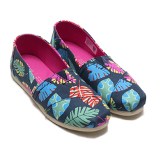 TOMS ALPARGATA Navy Tropical Leaves 10013524-NVY画像