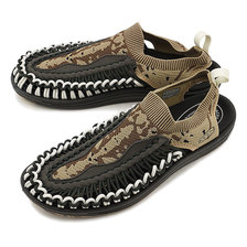 KEEN MEN UNEEK EVO Petrified Oak/Raven 1021259画像