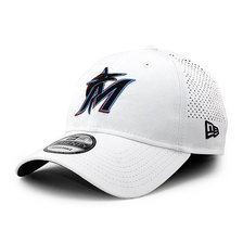 NEW ERA MIAMI MARLINS PERF PIVOT 9TWENTY STRAPBACK CAP WHITE NR11885639画像