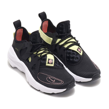 NIKE HUARACHE-TYPE BLACK/PINK TINT-BLACK-ZINNIA BQ5102-001画像
