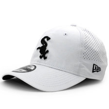 NEW ERA CHICAGO WHITE SOX PERF PIVOT 9TWENTY STRAPBACK WHITE NR11591263画像