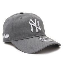 NEW ERA &times; MoMA NEW YORK YANKEES 9TWENTY CAP STORM GREY画像