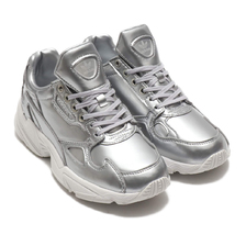 adidas FALCON W SILVER MET/SILVER MET/CRYSTAL WHITE FV4317画像