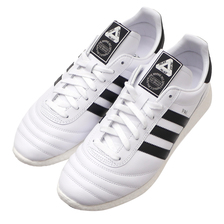 Palace Skateboards &times; adidas 19AW C.M. Boost FTWWHT/CBLACK/SILVMT画像