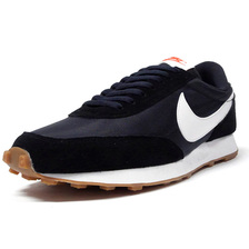 NIKE (WMNS) DBREAK BLACK/SUMMIT WHITE/OFFNOIR/GUMMID BROWN/TEAM ORANGE CK2351-001画像