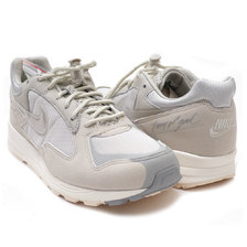 NIKE &times; FEAR OF GOD AIR SKYLON II FO LIGHT BONE/CLEAR BQ2752-003画像