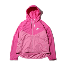 NIKE AS W NSW WR JKT COSMIC FUCHSIA/MAGIC FLAMINGO/WHITE BV3940-691画像