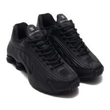 NIKE SHOX R4 BLACK/BLACK-BLACK-WHITE 104265-044画像
