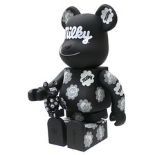 THE CONVENI &times; Fragment Design MEDICOM TOY MILKY BE@RBRICK 100% & 400% BLACK画像