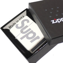Supreme 20SS Glow-in-the-Dark Zippo画像